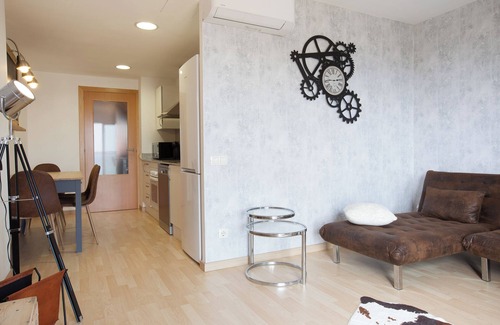 Canet de Mar Apartment | Apartment 'Terraced Beach' with Private Terrace, Wi-Fi and Air Conditioning