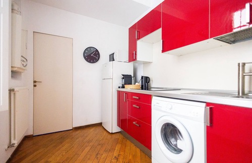 Parma City Centre Apartment | Apartment that sleeps 4 a stone's throw from Parma Cathedral