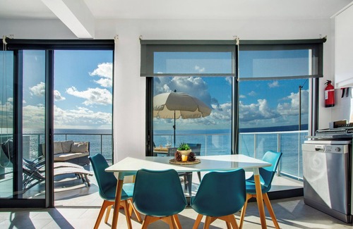 Jardim do Mar Apartment | Apartment 'The Wave House - Two Bedroom' with Sea View, Wi-Fi and Air Conditioning