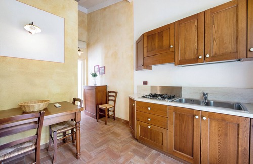 Soiano del Lago Apartment | Apartment 'Timo' with Lake View, Wi-Fi and Air Conditioning