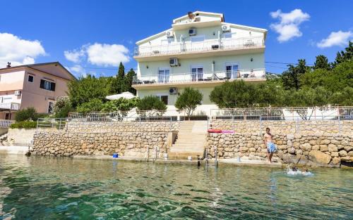 Baric Draga Apartment | Apartment Toma