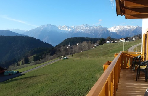 Avelengo Apartment | Apartment 'Tratterhof' with Mountain View, Shared Garden and Wi-Fi
