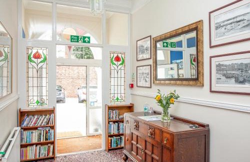 Roundham House | Apartment Twelve - Uk39868