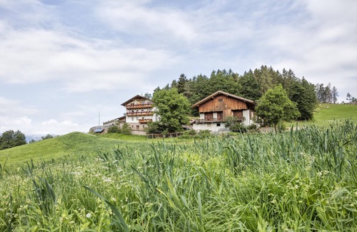 Verano Apartment | Apartment 'Untermathonhof Abendrot' with Balcony, Garden & Wi-Fi