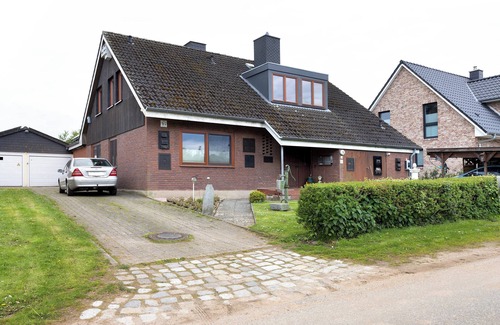 Stockelsdorf Apartment | Apartment 'Urlaub Ostholstein' with Wi-Fi