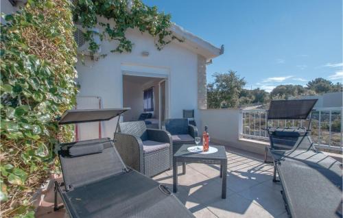 Razanj Apartment | Apartment Uvala Mezaroca Bb Croatia