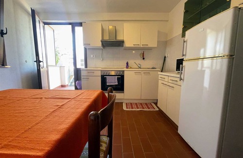 Lovrecica Apartment | Apartment Valentina close to the beach