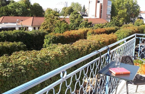Quartier de France Apartment | Apartment Vichy, 1 bedroom, 2 persons