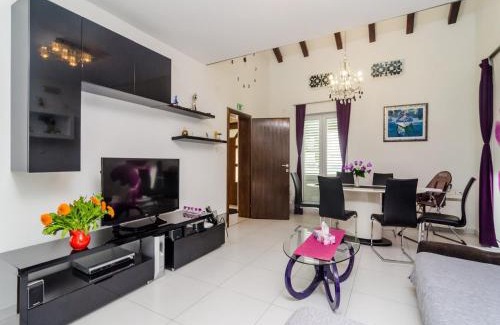 Lapad Apartment | Apartment Villa Mikica - Four Bedroom Duplex Apartment with Terrace and Partial Sea View