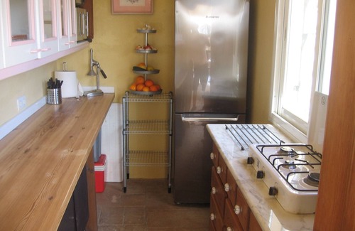 Estepona House | Apartment 'Villa Roca' with Sea View, Wi-Fi and Air Conditioning