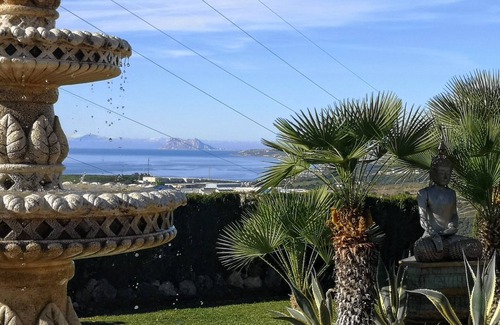 Estepona House | Apartment 'Villa Roca' with Sea View, Wi-Fi and Air Conditioning