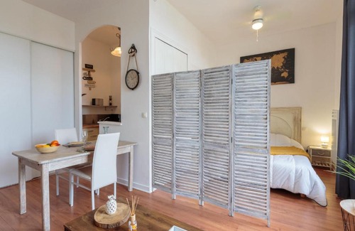 Pontaillac Apartment | Apartment Villa Thaïs by Interhome