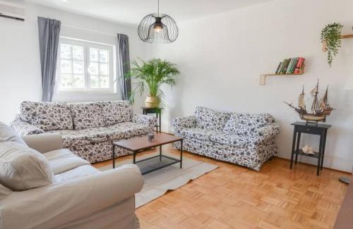 Pirovac Apartment | Apartment Villa Troskot