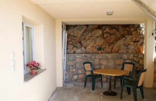 Klenovica Apartment | Apartment Viveniti