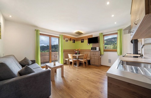 Verano Apartment | Apartment 'Waldheim' with Mountain View, Wi-Fi and Air Conditioning