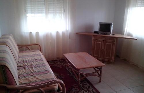 Pata de Baixo Apartment | Apartment with 1 Bedroom L