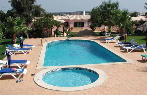 Odiaxere Apartment | Apartment with 2 bedrooms on a beautiful plot with pool near the sea