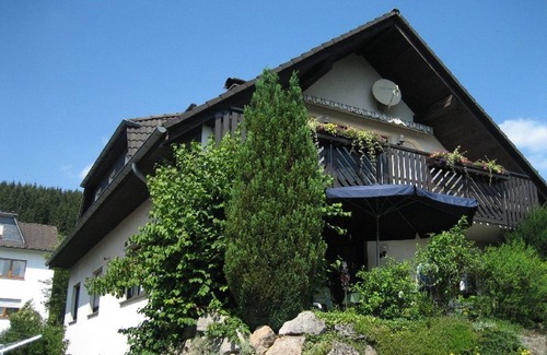 Finnentrop Apartment | Apartment with balcony, 90sqm, 2 bedrooms, max. 5 persons (4 adults)