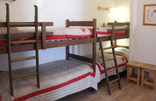 Mijoux Apartment | Apartment with balcony -6 to 9 people