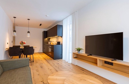 Fiss Apartment | Apartment with balcony in Fiss