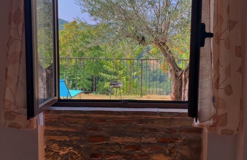 Alanno House | Apartment with beautiful view