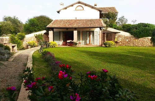 Pescia Romana Apartment | Apartment with garden in Maremma 5 minutes from the sea of Capalbio (Tuscany).