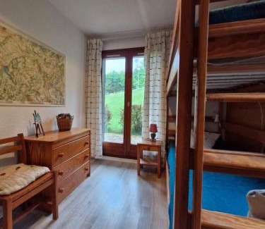 Demi-Quartier Apartment | Apartment with garden in Demi-Quartier