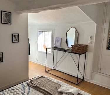 Talence Apartment | Apartment with large terrace in Barrière de Toulouse