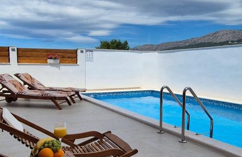Dracevac Apartment | Apartment with private swimming pool