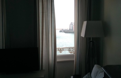 Le Palais Apartment | Apartment with sea view and citadel