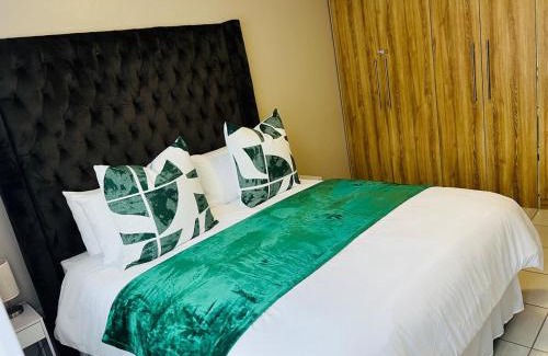 Waparand Apartment | Apartment with stunning scenic views