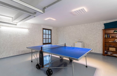Assinghausen Apartment | Apartment 'Wohnung 1' with Shared Terrace, Shared Garden and Wi-Fi
