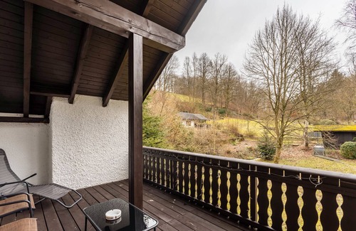 Assinghausen Apartment | Apartment 'Wohnung 1' with Shared Terrace, Shared Garden and Wi-Fi