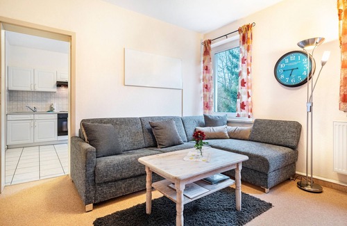 Feldberger Seenlandschaft Apartment | Apartment 'Wohnung 3' with Shared Garden