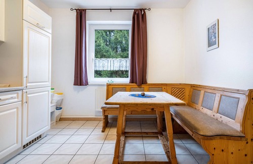 Feldberger Seenlandschaft Apartment | Apartment 'Wohnung 3' with Shared Garden