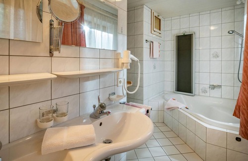 Auffach Apartment | Apartment "Wood Anemone" - Haus Rosenheim
