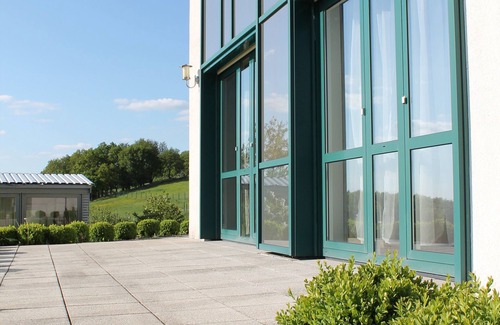 Obertiefenbach Apartment | Apartment yard Spriestersbach, beautiful, peaceful countryside location
