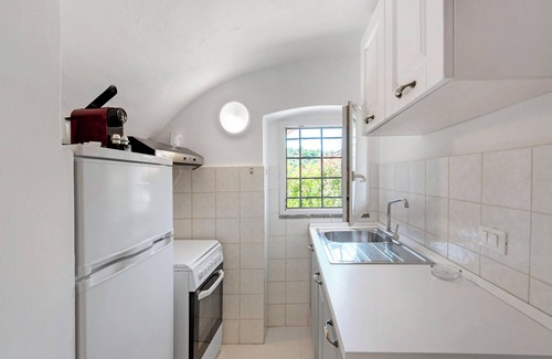 Celle Ligure Apartment | Apartment 'Zafferano Suites - Rosmarino' with Sea View, Private Terrace and Wi-Fi