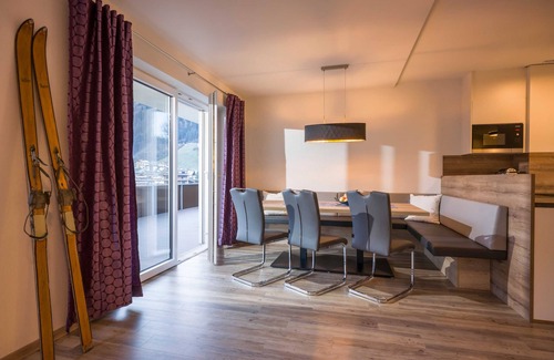 Kaltenbach Apartment | Apartment Zillertal Deluxe - Aparthotel * AlpTirol