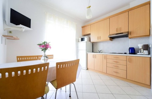 Muline Apartment | Apartment Zlatko - 100m from the sea A2(4) - Muline, Island Ugljan, Croatia