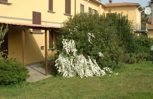 Cecina Apartment | Apartment2 Casa Milla wi-fi swimming pool holiday gardens for relaxing Tuscany sea