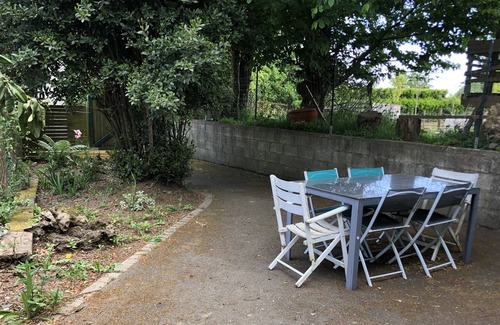 Saint-Yvi Apartment | Apartmentin the heart of a horse riding center