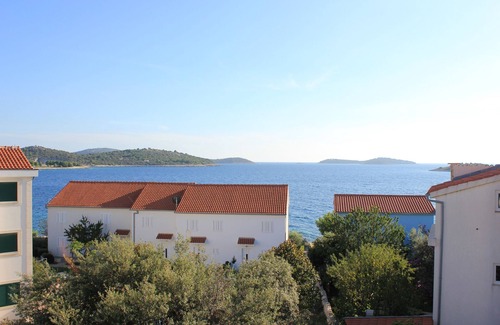 Rogoznica Apartment | Apartments 4 Dolphins