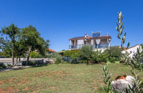 Milovcici Apartment | Apartments Aki