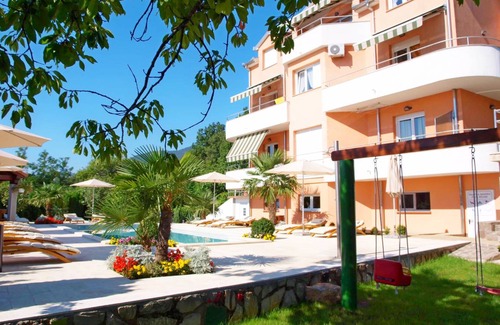 Opric Apartment | Apartments Ana Apartment with balcony