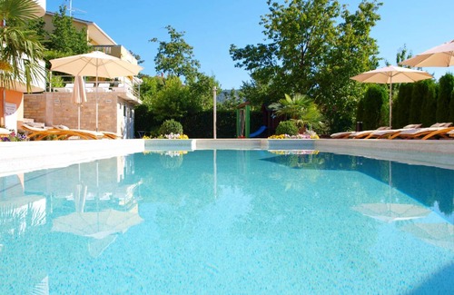 Opric Apartment | Apartments Ana Apartment with balcony