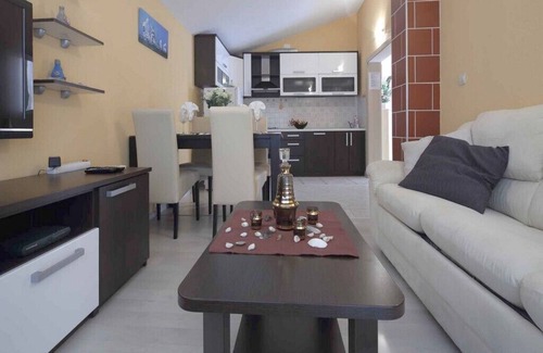 Vrpolje Apartment | Apartments and rooms Goran, (13627), Makarska, Croatia