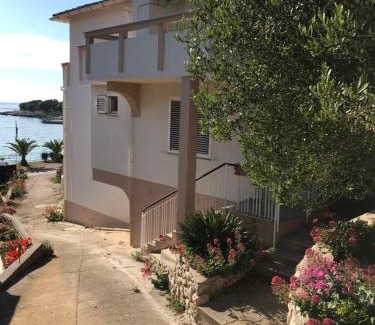 Jakisnica House | Apartments and rooms LJUBICA