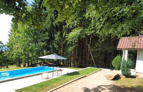 Municipality of Plaski Apartment | Apartments and Rooms Sara Latin (67551-A1) - Latin
