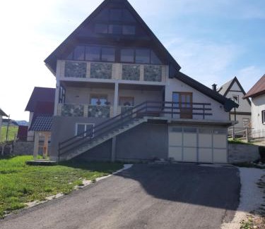 Zabljak Apartment | Apartments Andriyana